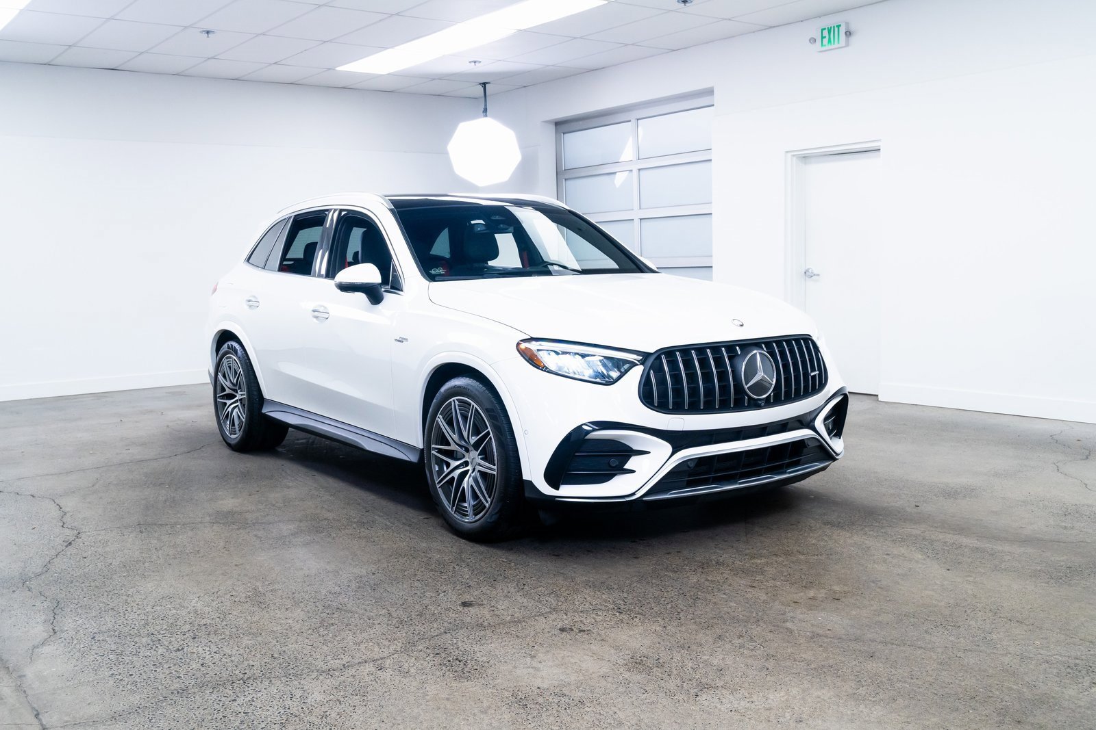 Used 2024 Mercedes-Benz GLC 43 AMG 4MATIC image 26