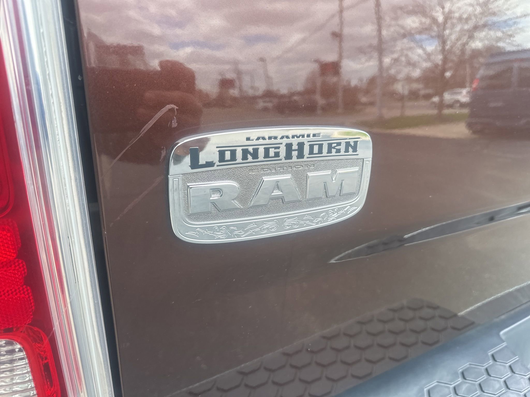 Used 2015 RAM 3500 Laramie Longhorn image 15