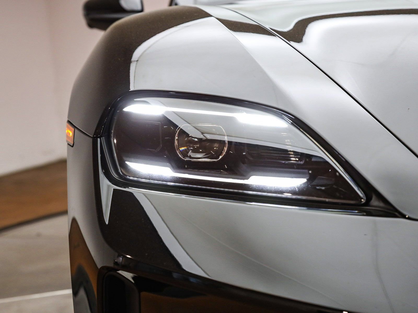 Certified 2025 Porsche Taycan RWD image 11