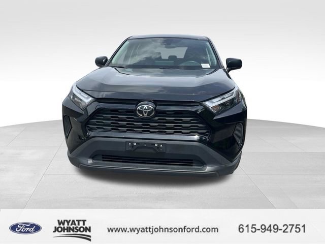 Used 2024 Toyota RAV4 LE AWD/4WD image 8