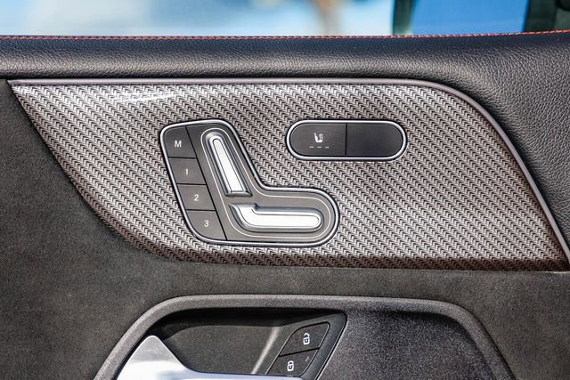 Used 2023 Mercedes-Benz GLB 250 4MATIC image 22