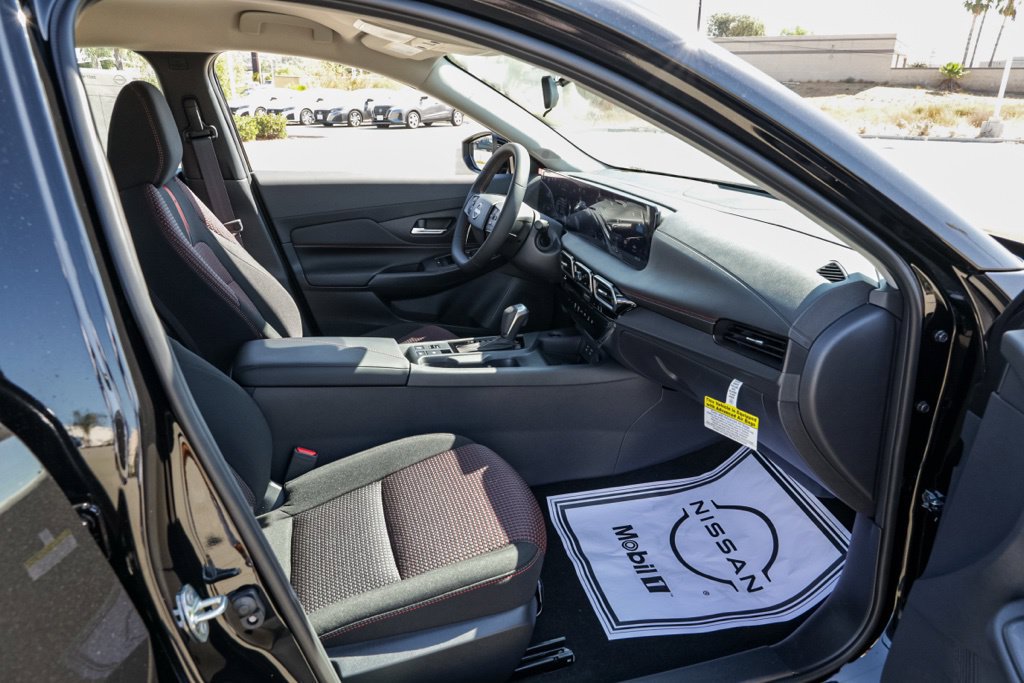 New 2027 Nissan Sentra SR FWD image 21