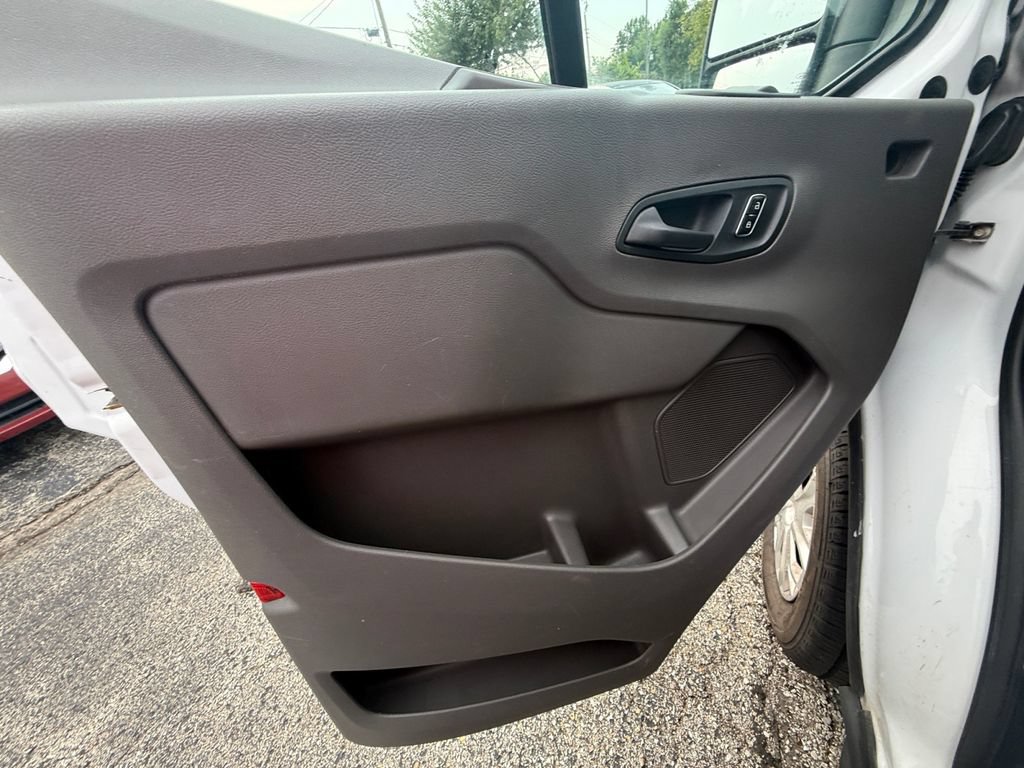 Used 2023 Ford Transit 350 XLT RWD image 13