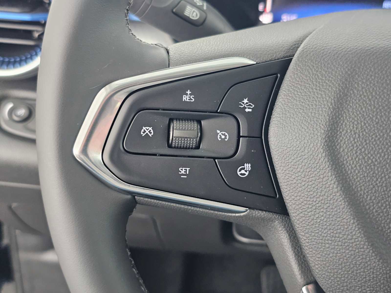 New 2026 Chevrolet Trax LT w/ Driver Confidence Package FWD image 27