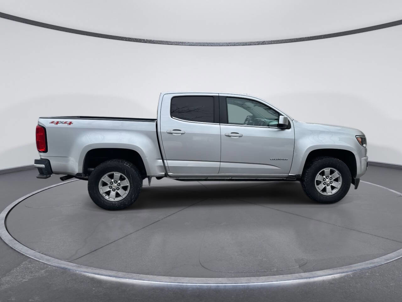 Used 2018 Chevrolet Colorado W/T w/ WT Convenience Package image 1