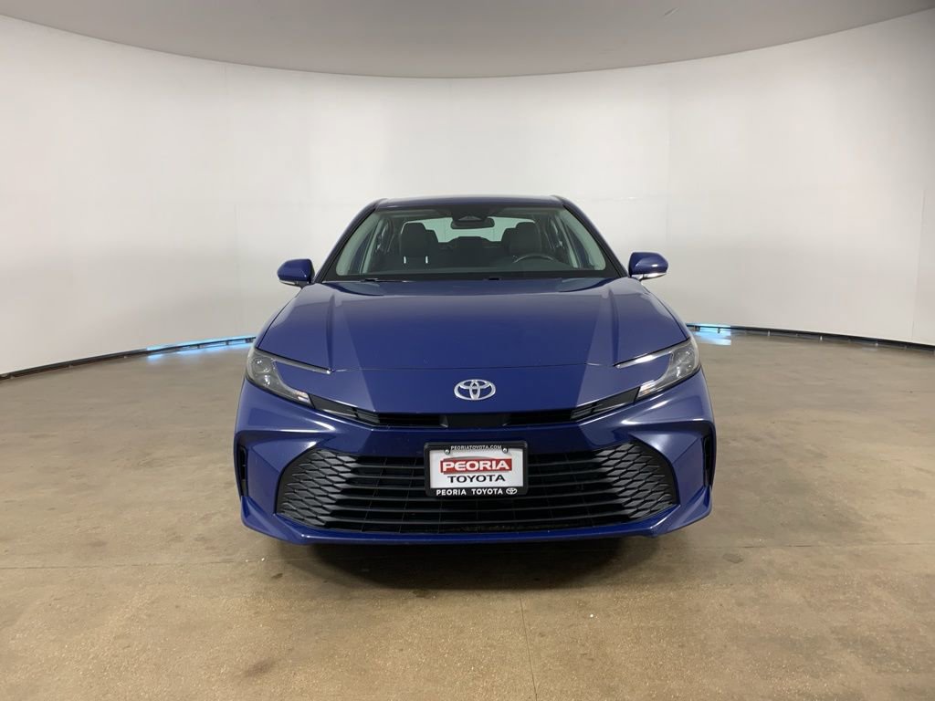 Used 2025 Toyota Camry LE image 3