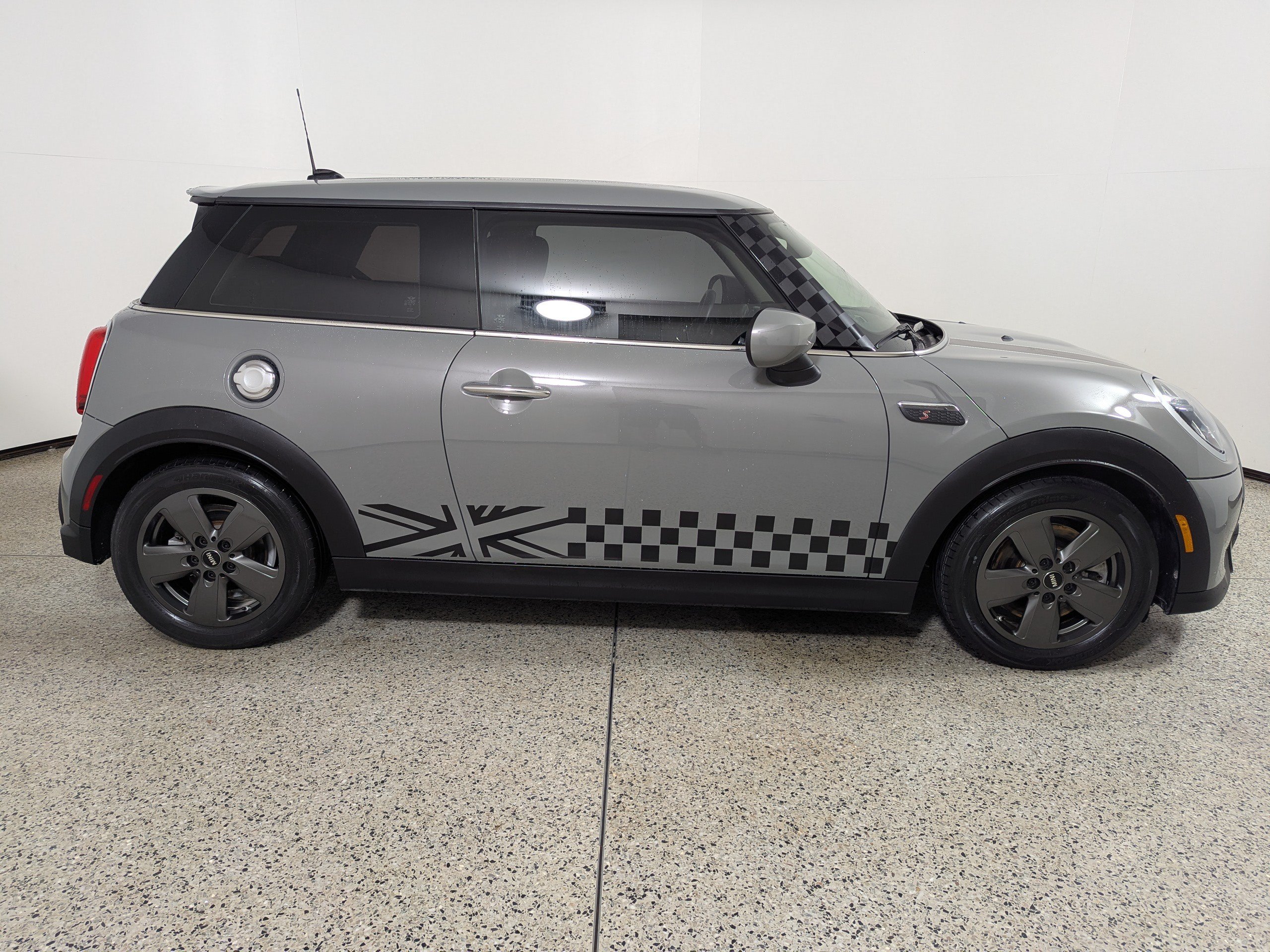 Used 2022 MINI Cooper S FWD image 8