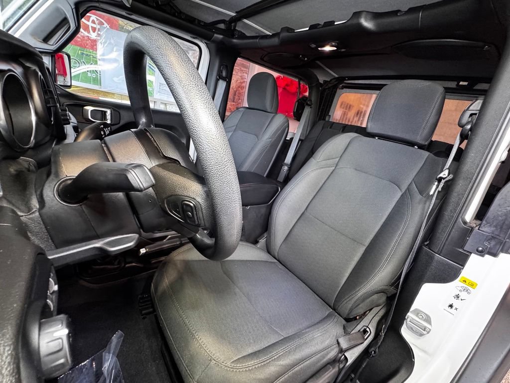 Used 2018 Jeep Wrangler Sport AWD/4WD image 20