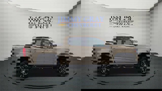 Used 2022 Chevrolet Colorado ZR2 image 2