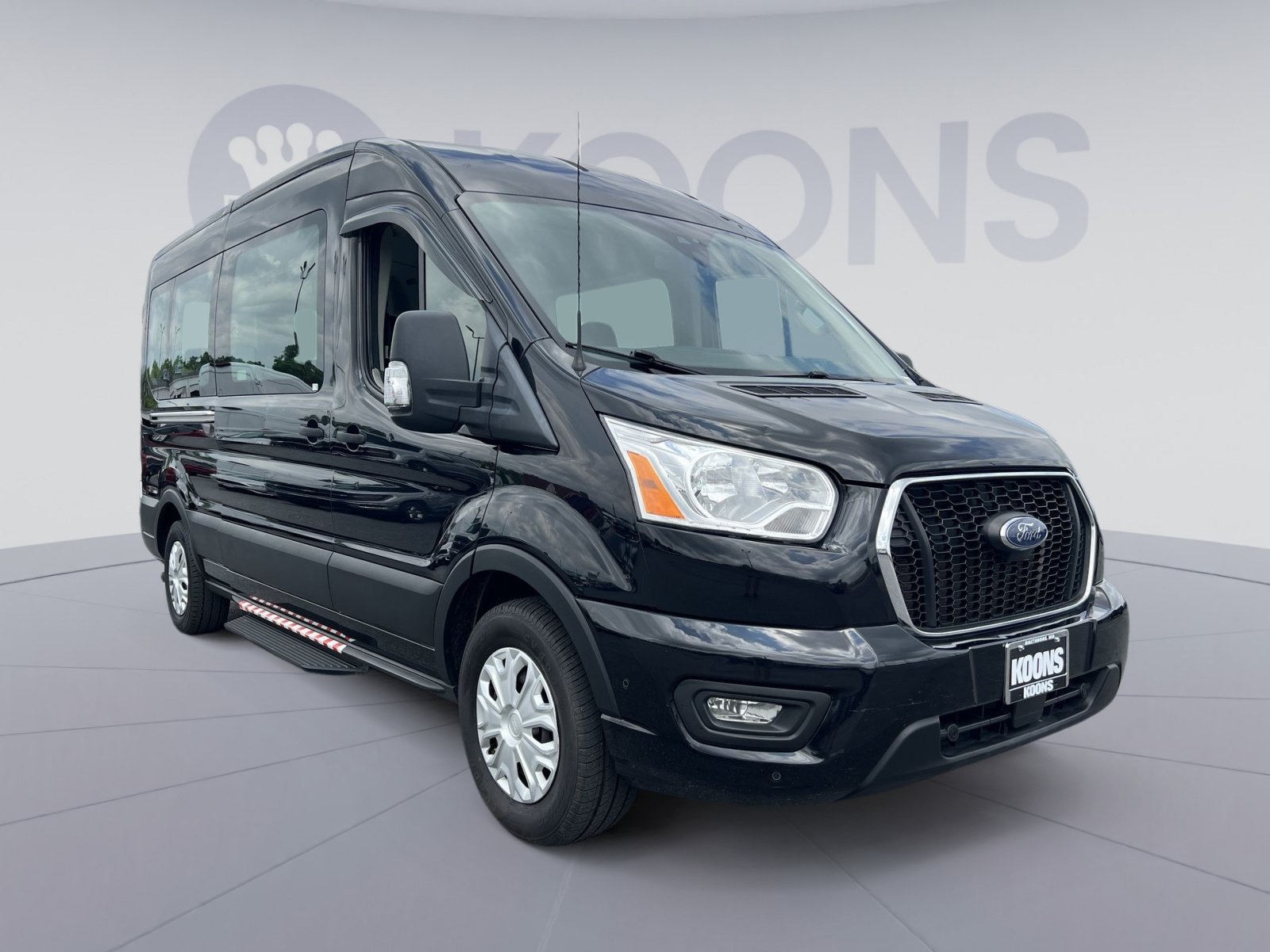 Used 2021 Ford Transit 350 XLT RWD image 10