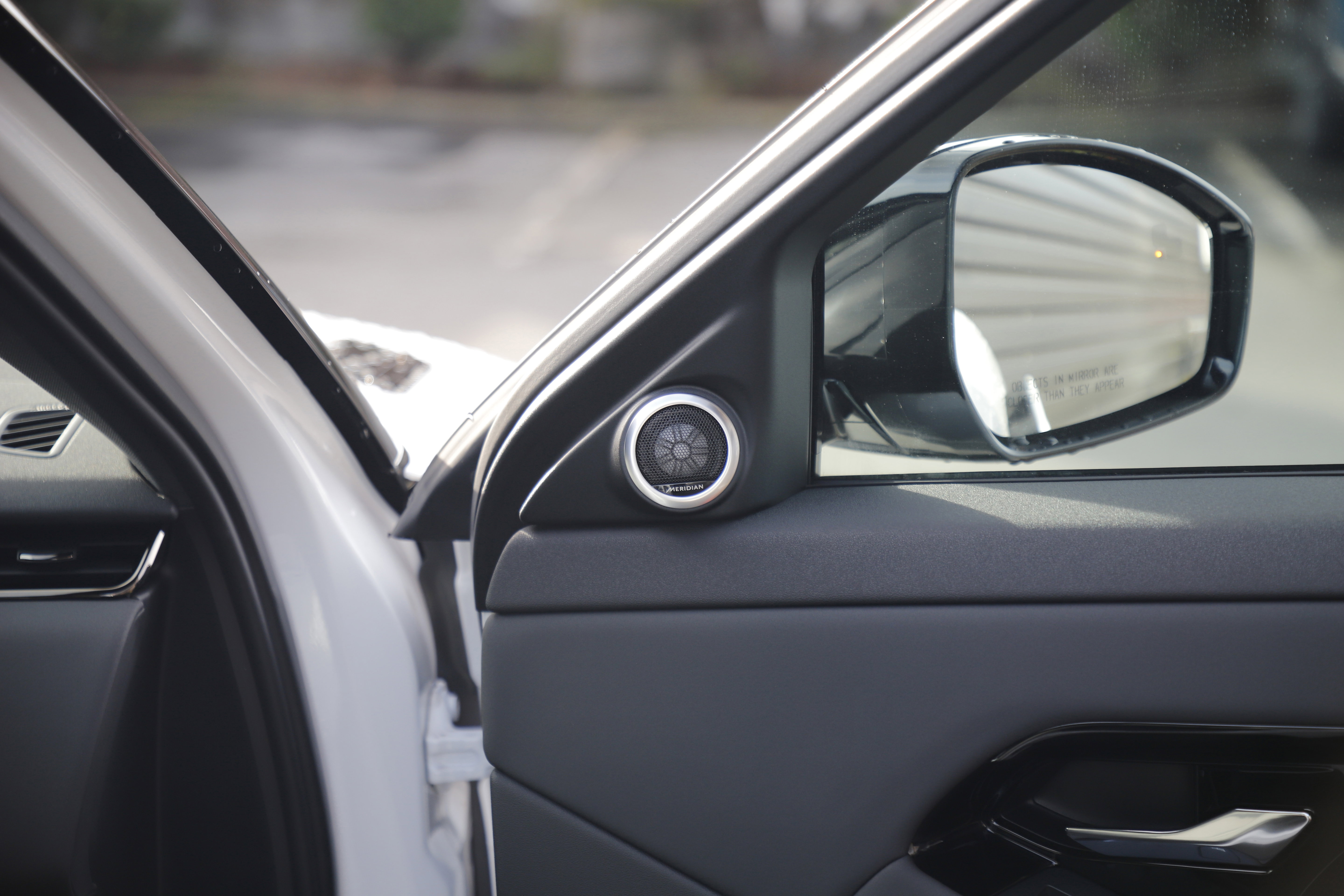 New 2025 Land Rover Range Rover Evoque Dynamic SE image 10