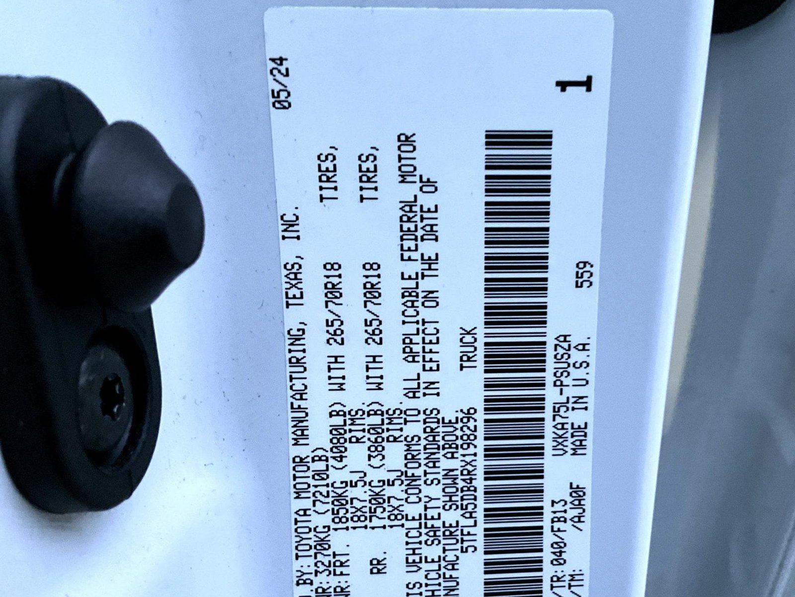 Used 2024 Toyota Tundra SR5 w/ SR5 Convenience Package AWD/4WD image 27