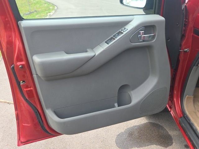 Used 2014 Nissan Frontier SV AWD/4WD image 19