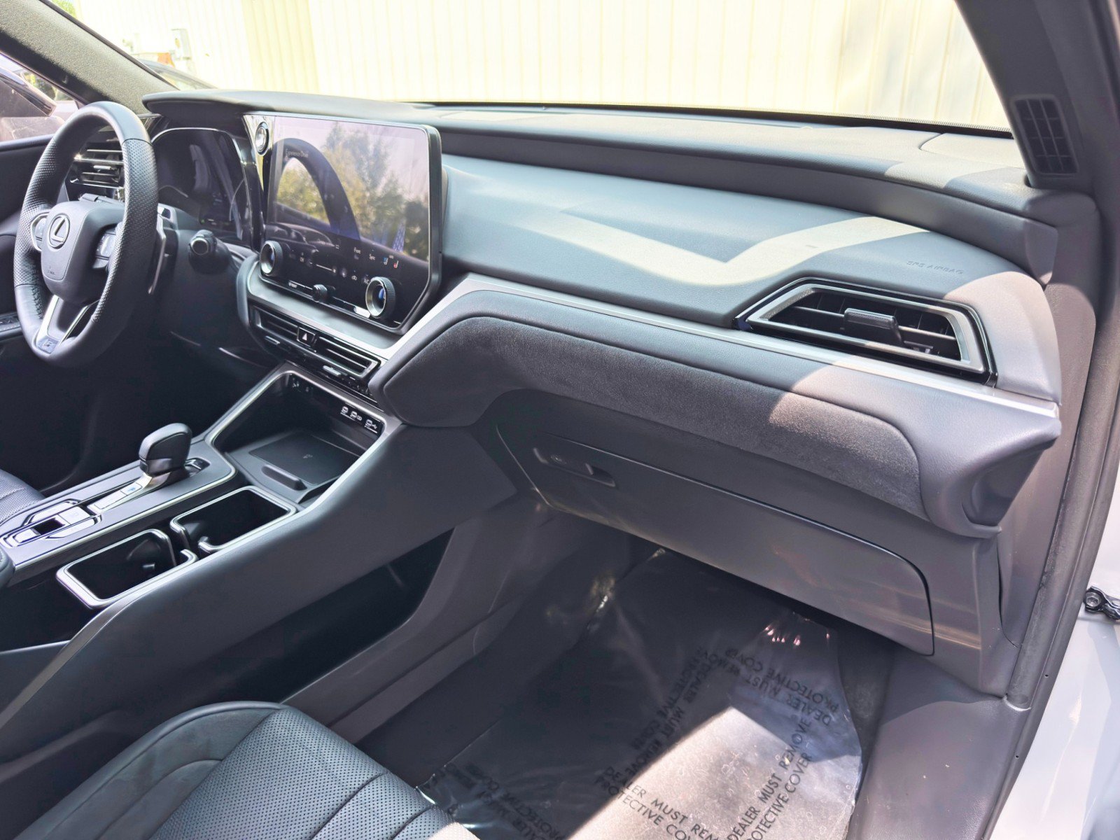Used 2024 Lexus TX 500h AWD w/ Technology Package image 15