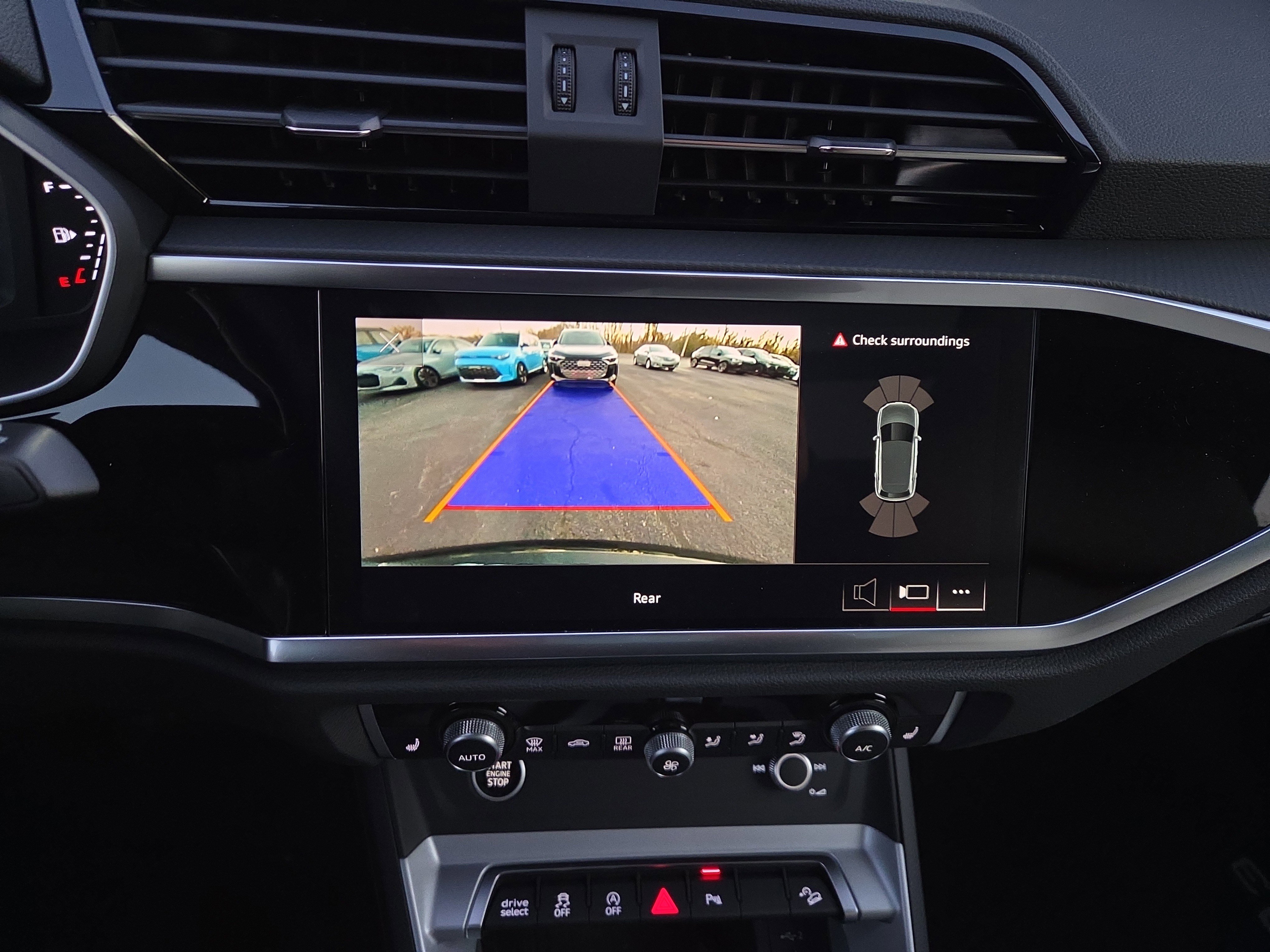 New 2025 Audi Q3 2.0T Premium image 11