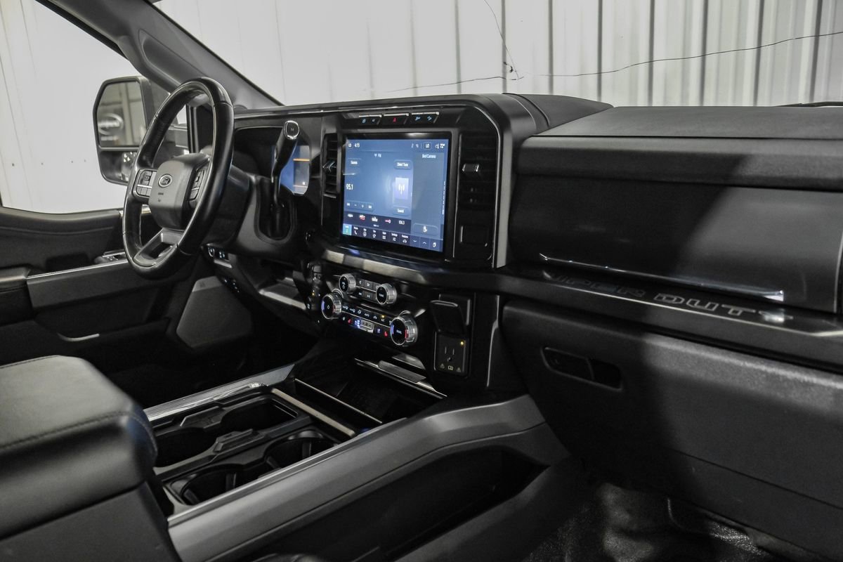 Used 2024 Ford F350 Lariat w/ FX4 Off-Road Package image 12