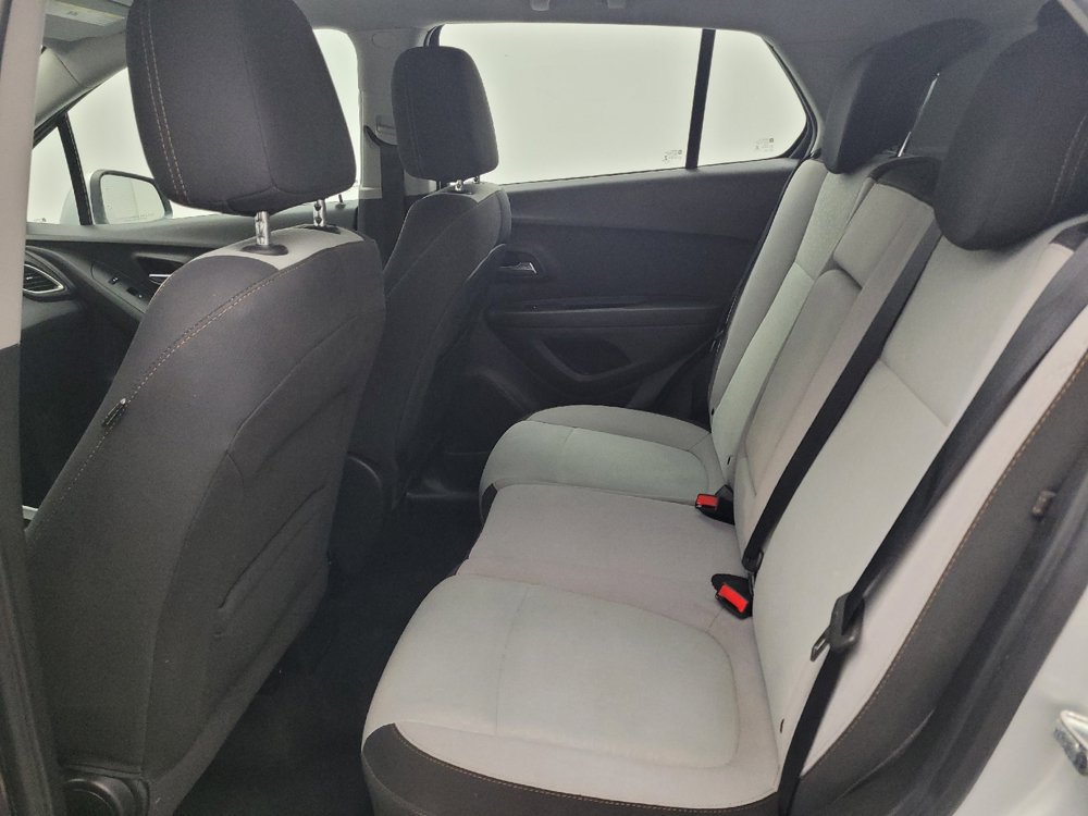 Used 2017 Chevrolet Trax LS FWD image 18