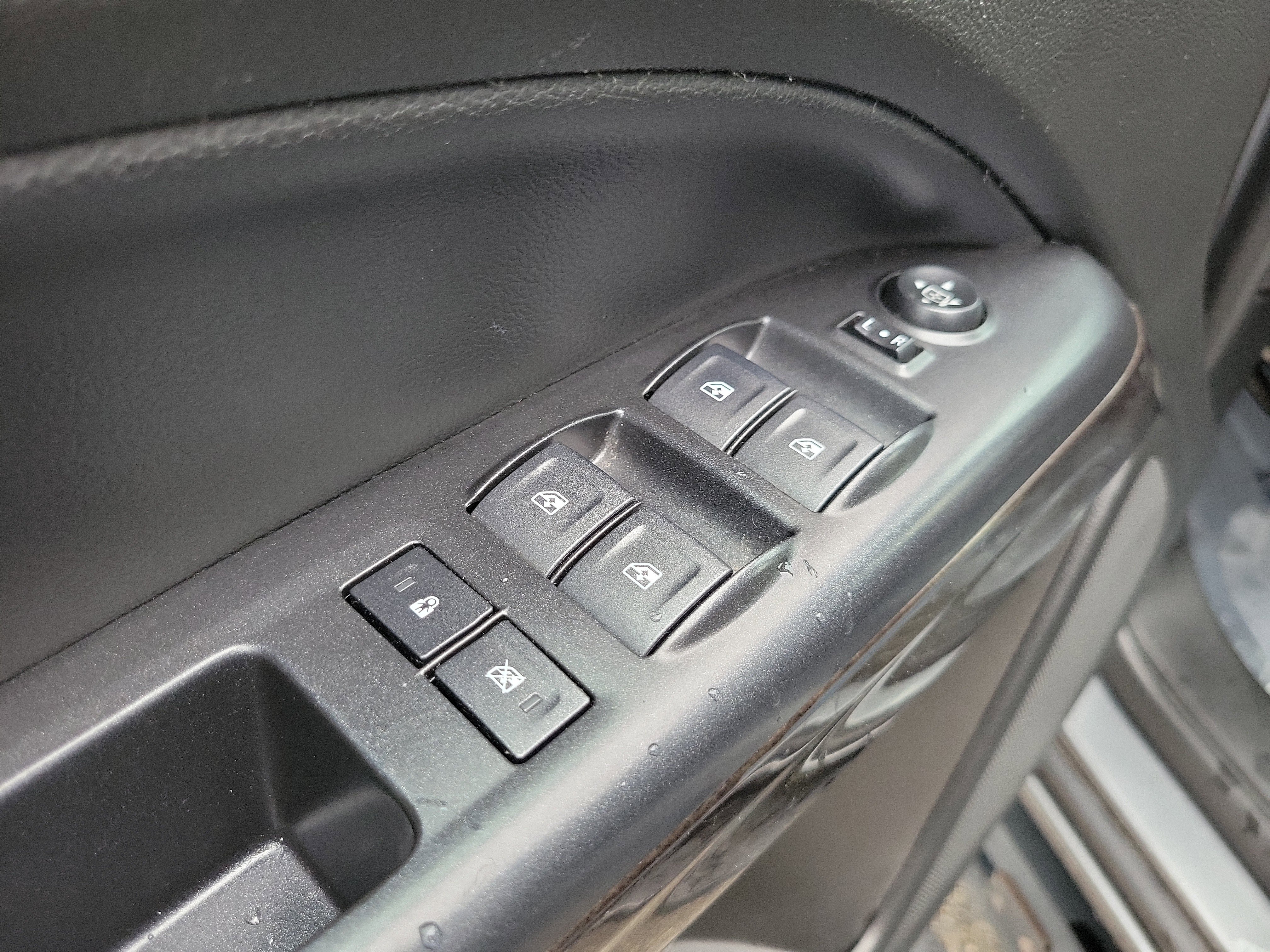 Used 2020 GMC Canyon SLE w/ Elevation Edition RWD image 23