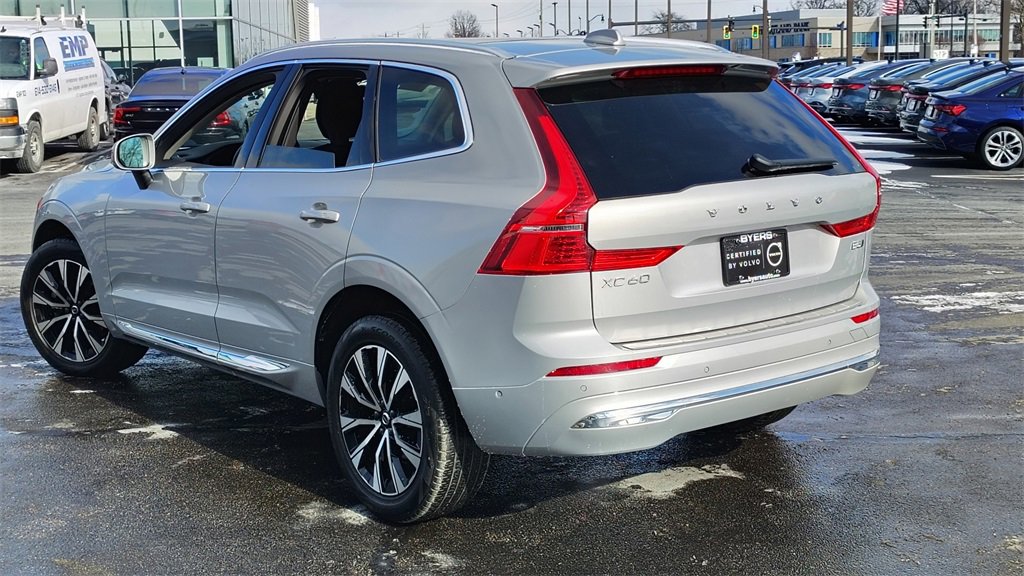 Certified 2023 Volvo XC60 B5 Plus w/ Climate Package image 4