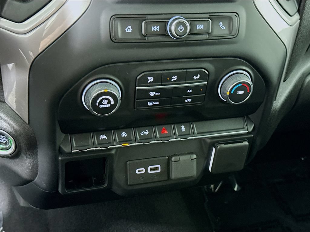 Used 2022 Chevrolet Silverado 1500 Custom w/ LPO, Dark Essentials Package AWD/4WD image 7