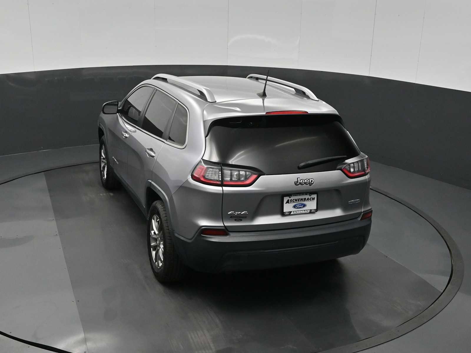 Used 2019 Jeep Cherokee Latitude Plus w/ Comfort/Convenience Group image 24