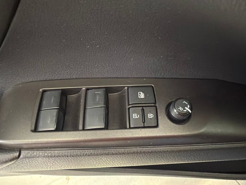 Used 2024 Toyota Camry SE w/ Cold Weather Package AWD/4WD image 17