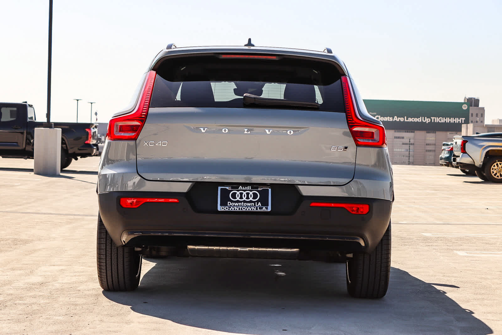 Used 2025 Volvo XC40 B5 Plus w/ Protection Package Premier AWD/4WD image 5