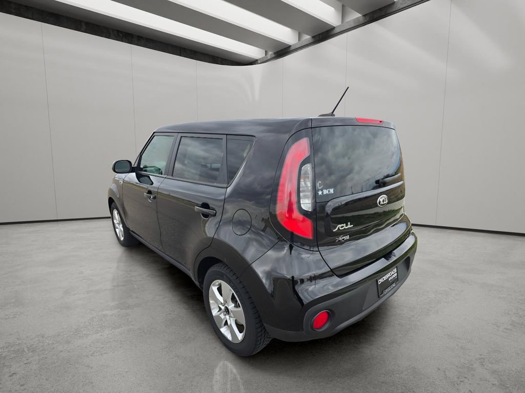 Used 2018 Kia Soul FWD image 3