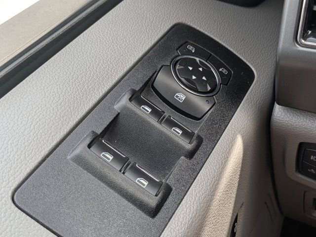 Used 2018 Ford F150 XLT w/ Equipment Group 302A Luxury AWD/4WD image 26