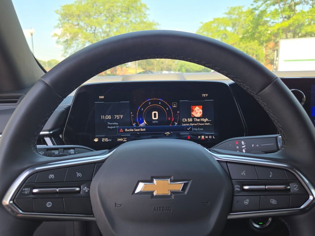 Used 2025 Chevrolet Suburban Premier image 41