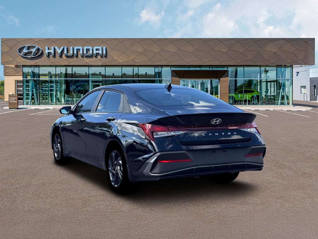 New 2026 Hyundai Elantra Sport FWD image 5