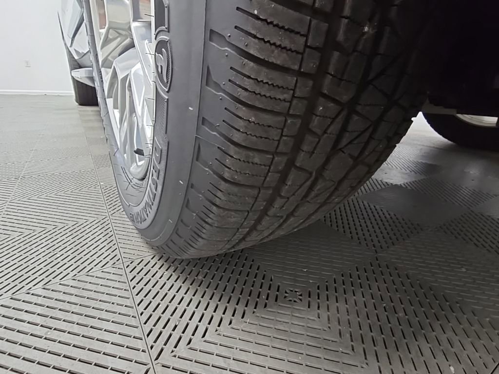 Used 2024 GMC Yukon XL Denali image 54