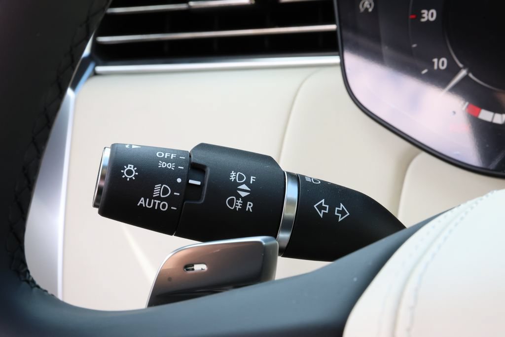 New 2026 Land Rover Range Rover SE AWD/4WD image 18