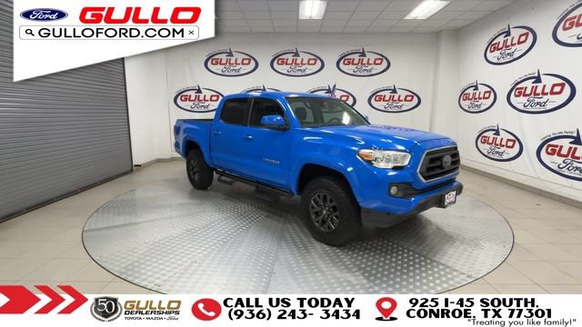 Used 2020 Toyota Tacoma SR5 RWD image 2