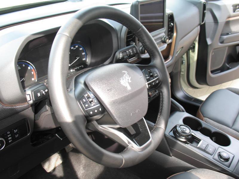 Used 2024 Ford Bronco Sport Outer Banks w/ Tech Package image 33