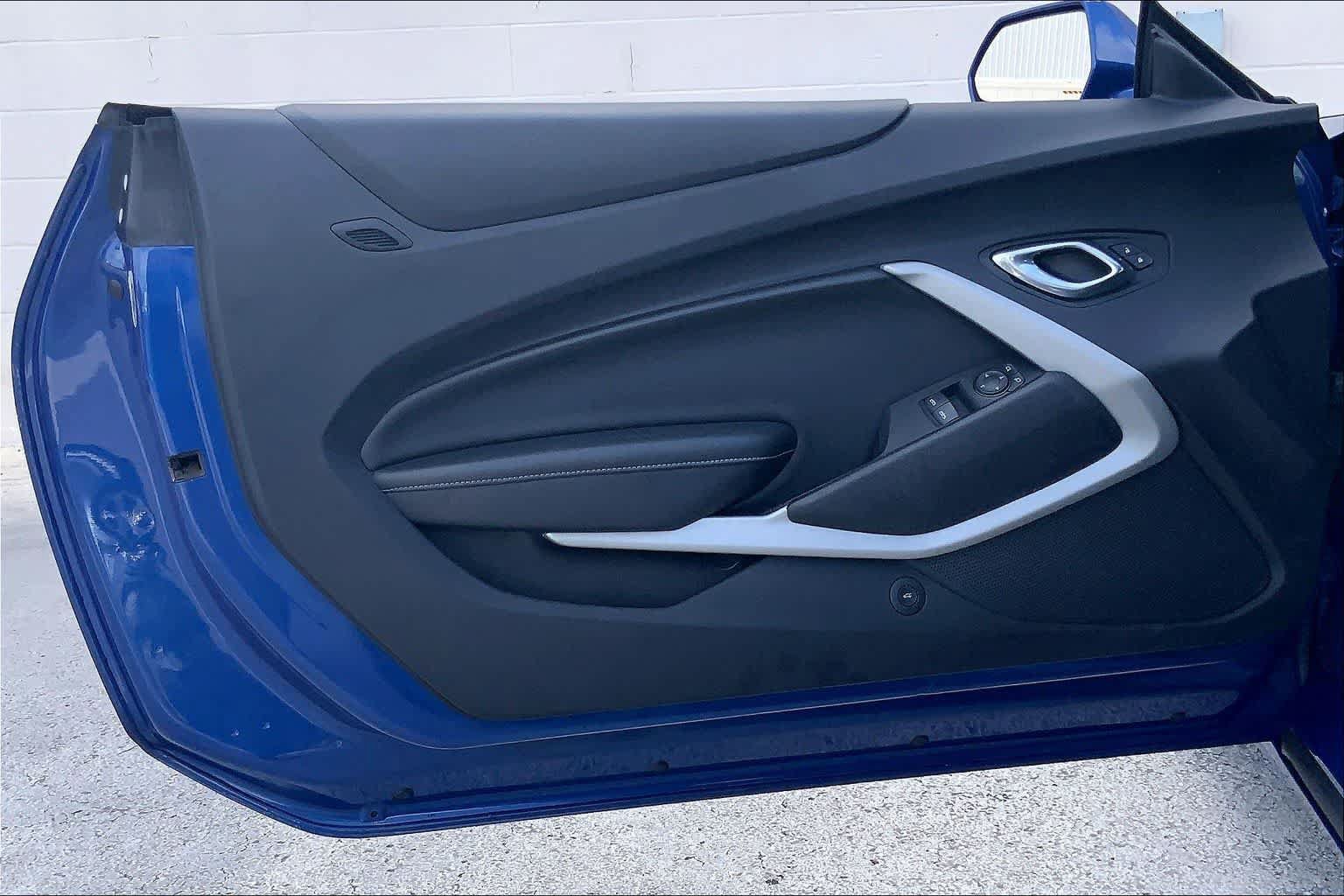 Used 2019 Chevrolet Camaro LT RWD image 26