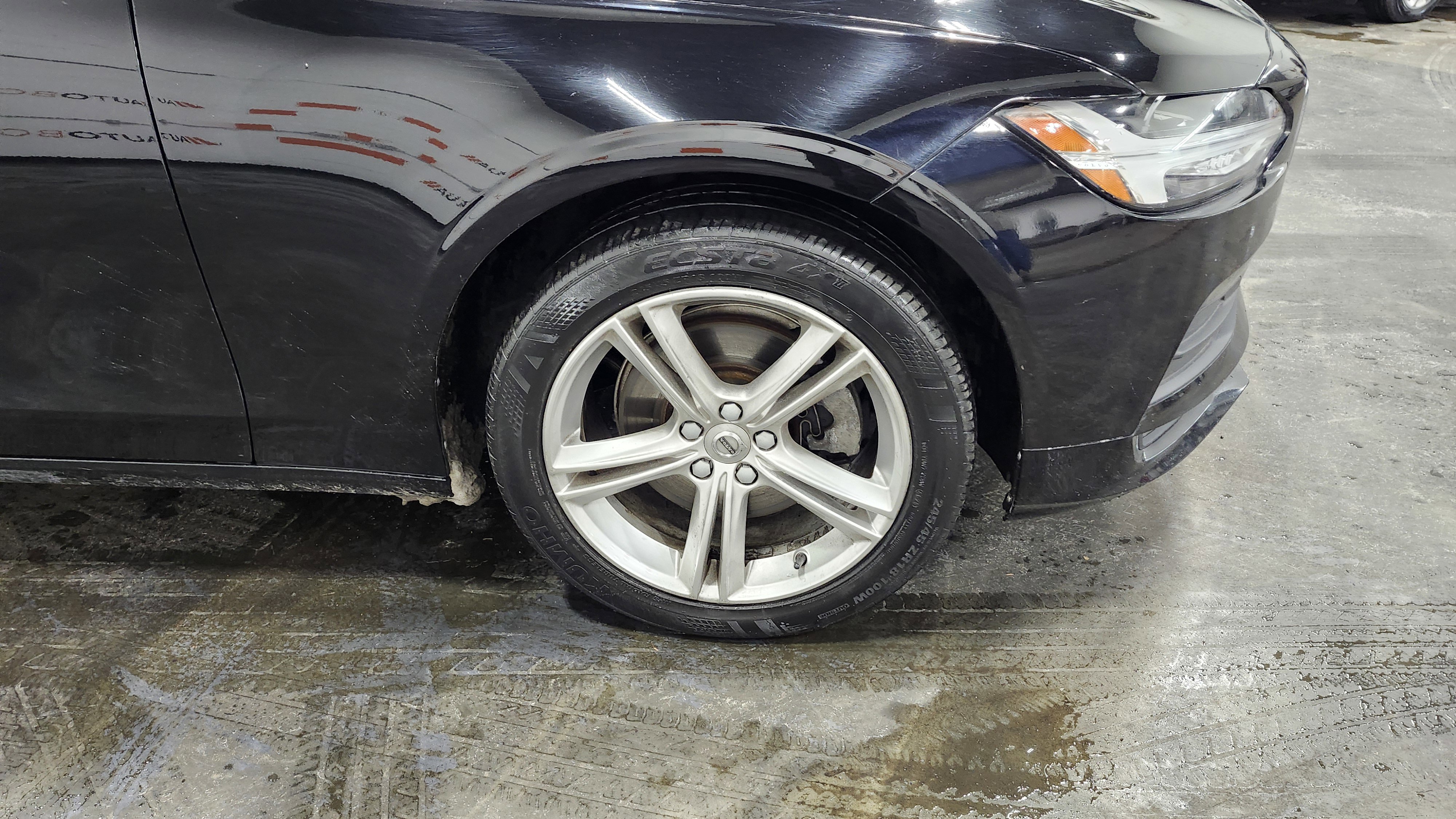 Used 2018 Volvo S90 T5 Momentum w/ Protection Package image 11