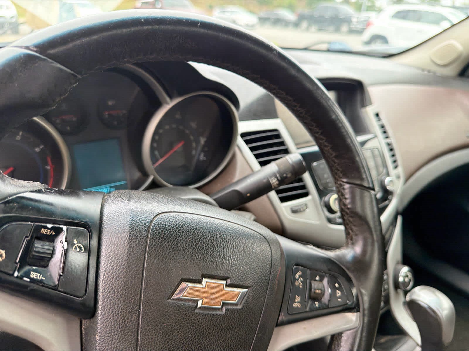 Used 2015 Chevrolet Cruze LT FWD image 8