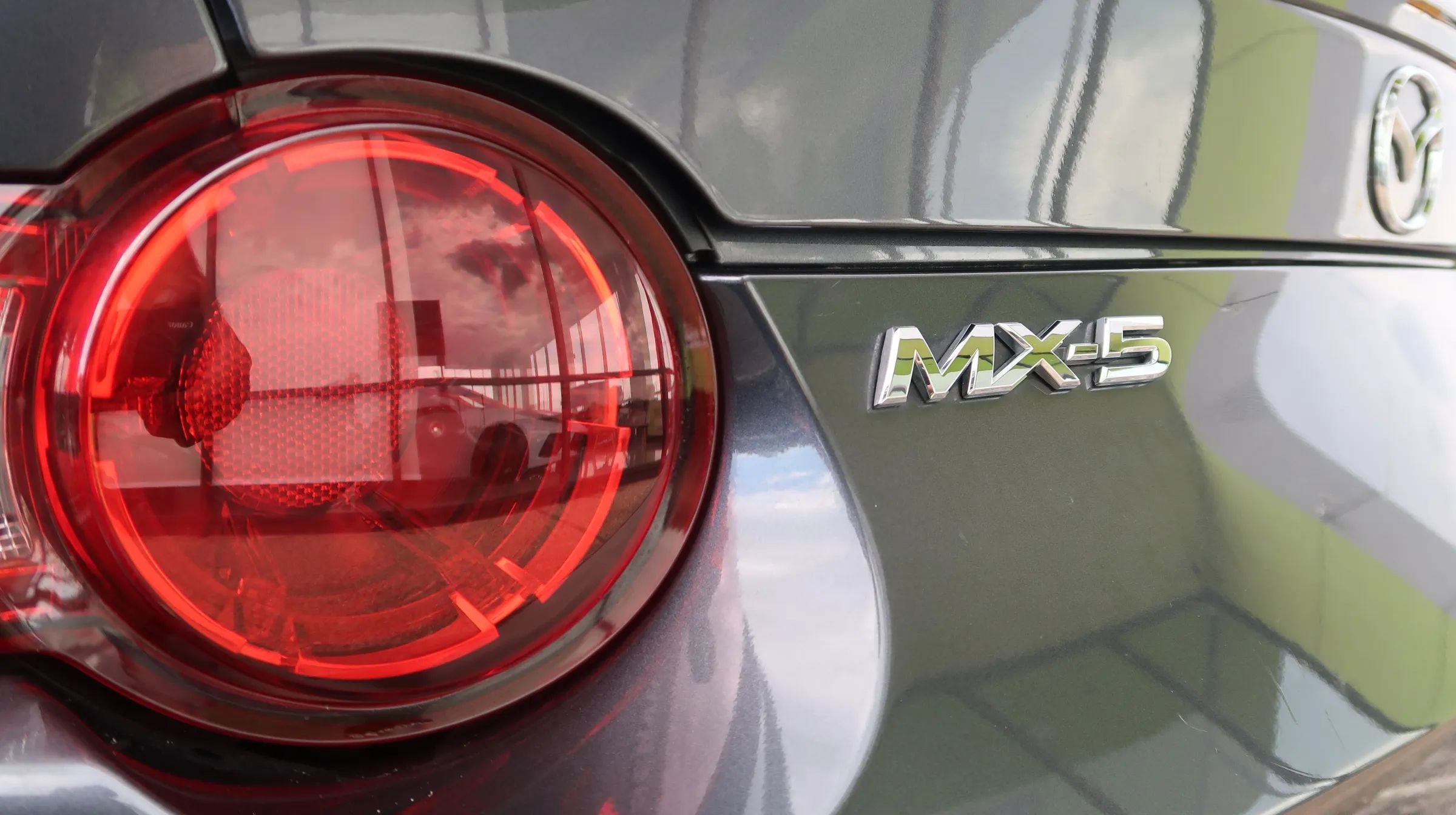 Used 2017 MAZDA MX-5 Miata Club image 44