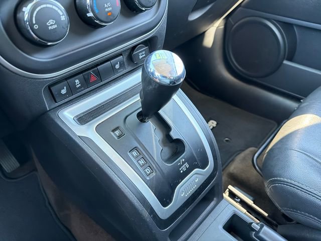 Used 2017 Jeep Compass Latitude image 19