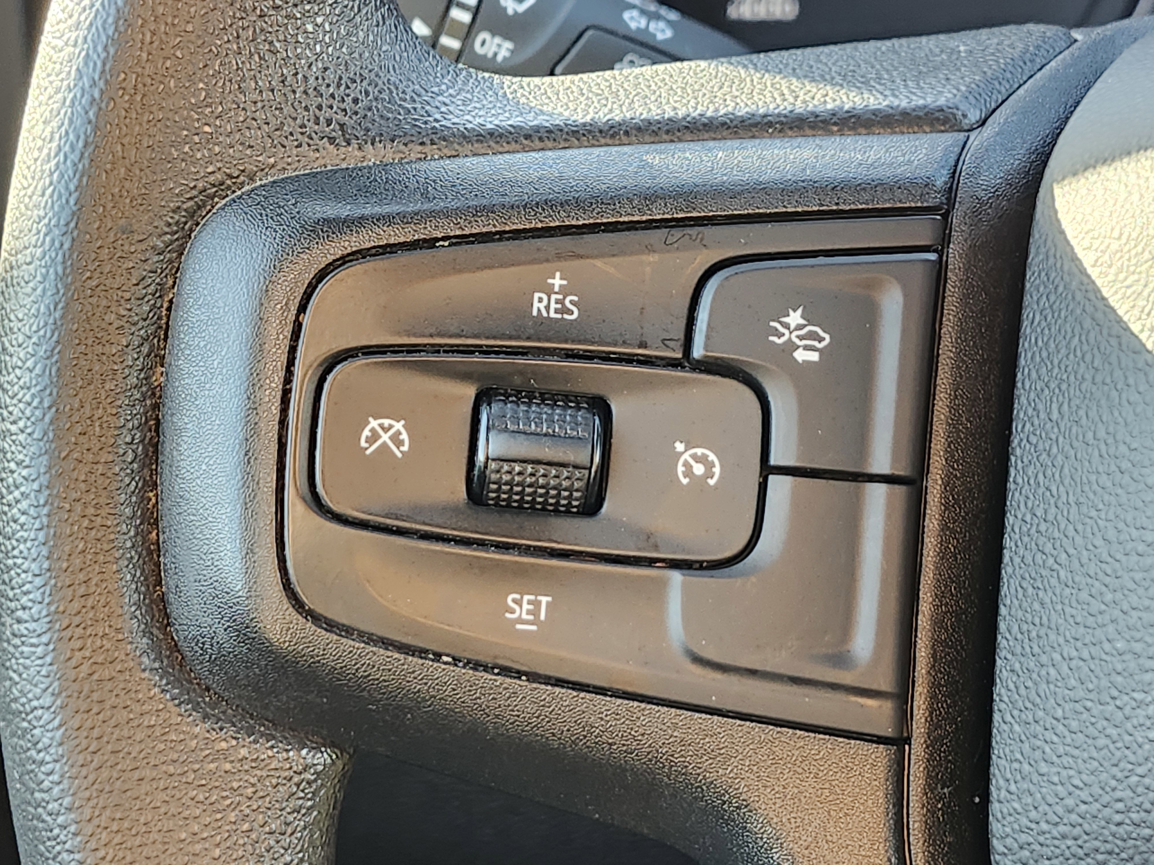 Used 2024 Chevrolet Silverado 2500 Custom w/ Custom Value Package image 33