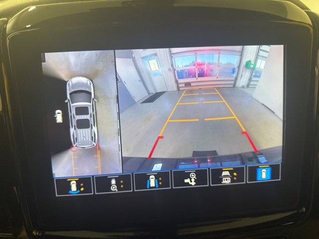 Certified 2023 Chevrolet Traverse LT image 17