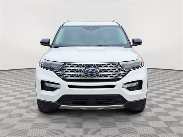Certified 2022 Ford Explorer Limited w/ Equipment Group 301A image 8