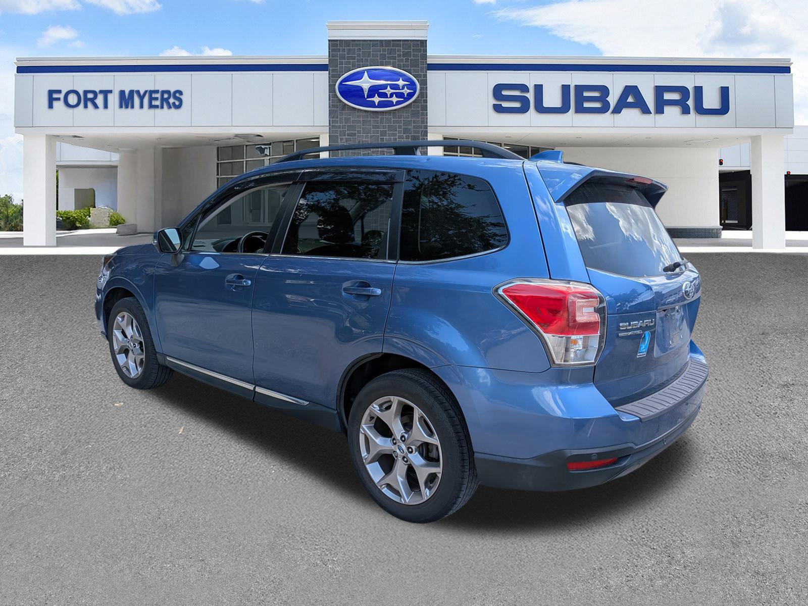 Used 2017 Subaru Forester 2.5i Touring AWD/4WD image 6