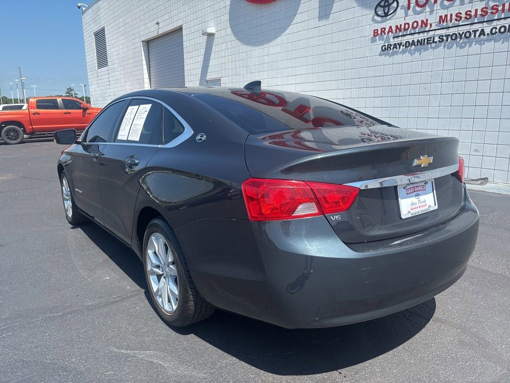 Used 2018 Chevrolet Impala LT FWD image 4