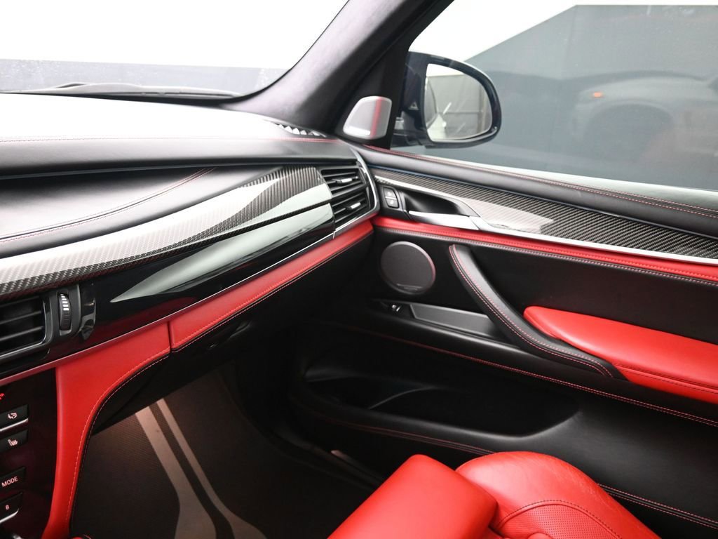 Used 2017 BMW X5 M image 34