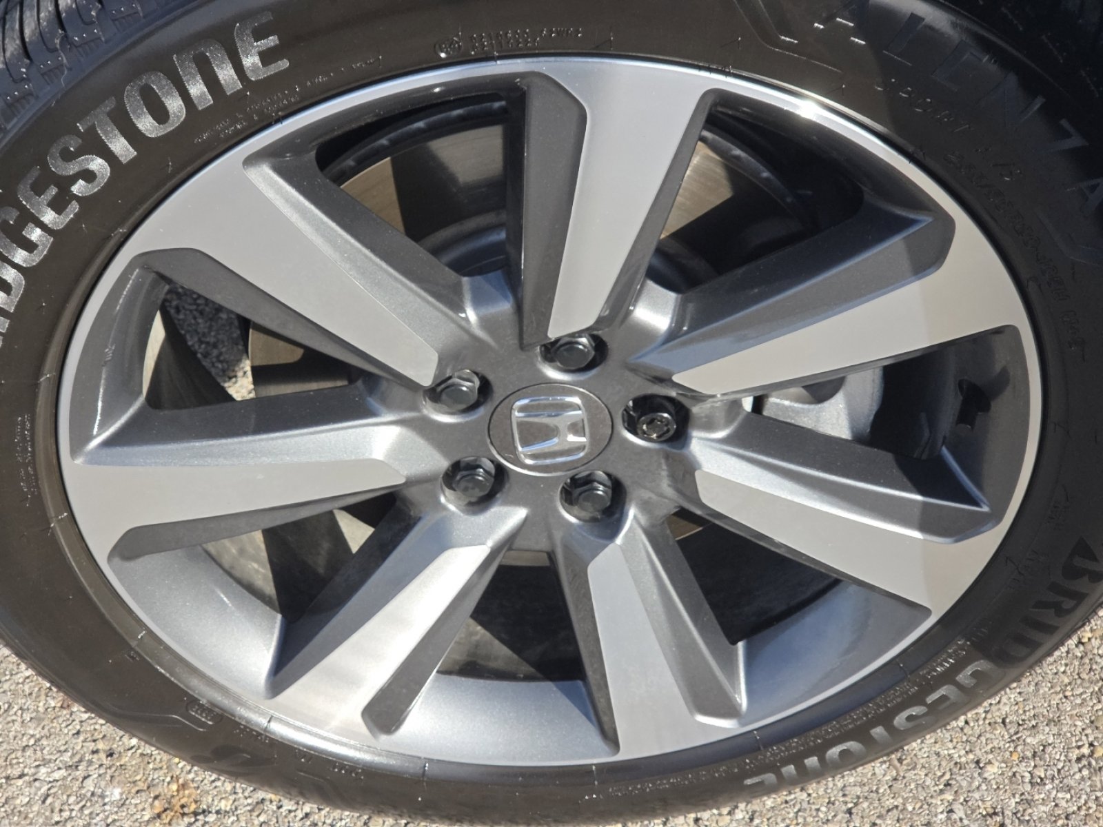 Used 2025 Honda Pilot Elite image 15