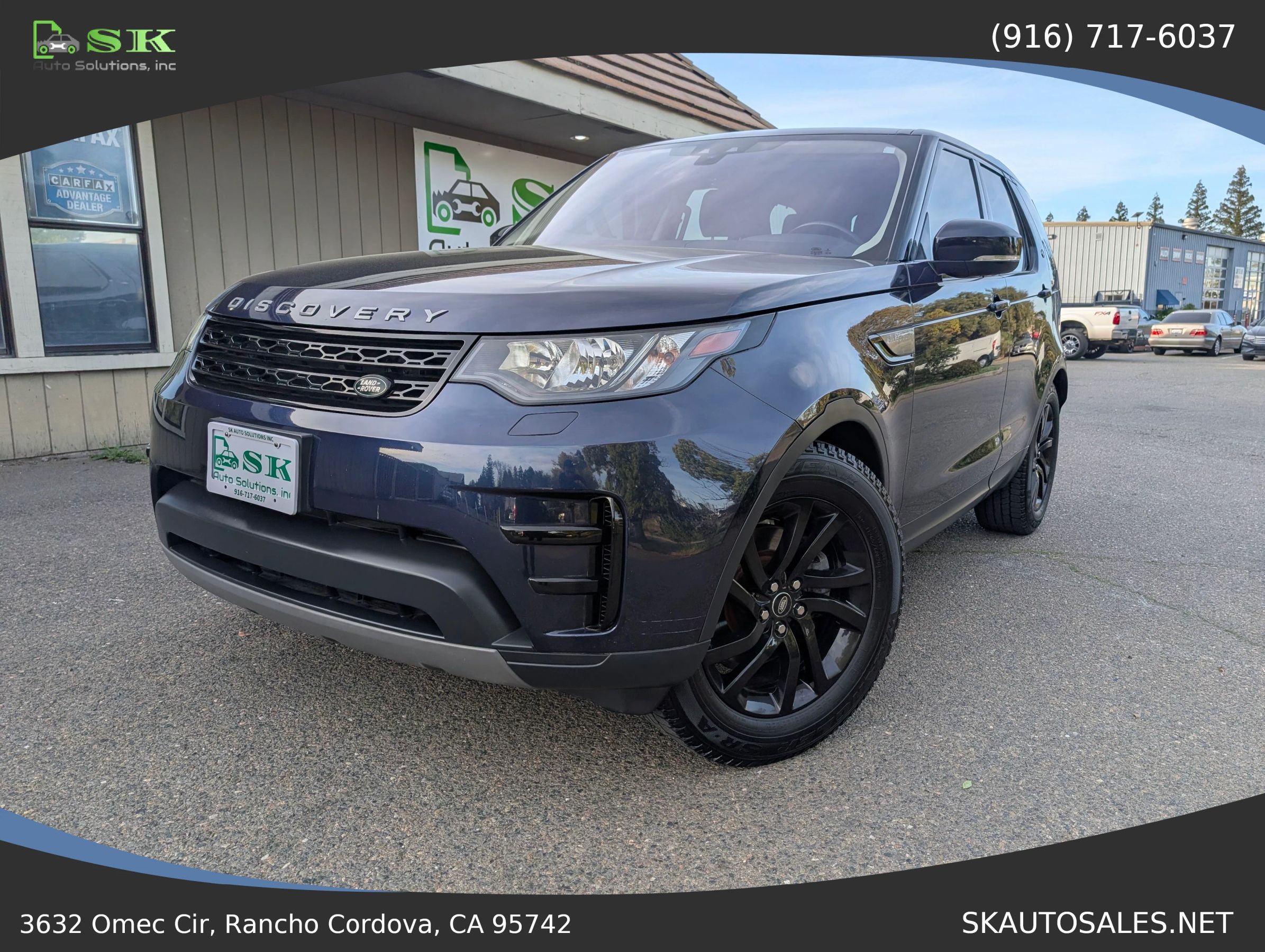 Used 2017 Land Rover Discovery SE AWD/4WD image 1