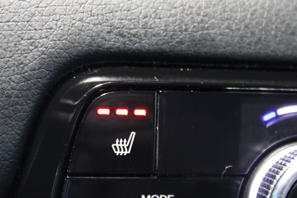 Used 2025 Honda Pilot EX-L image 32