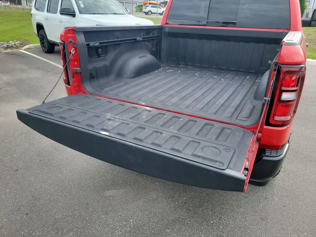 Used 2025 RAM 1500 Classic Warlock AWD/4WD image 9